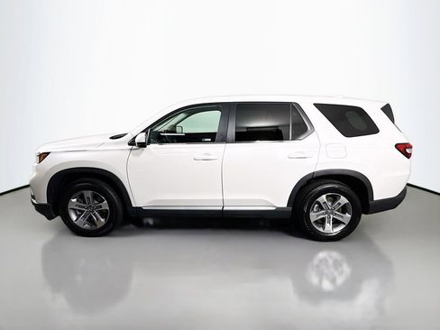 Used 2025 Honda Pilot EX-L image 4