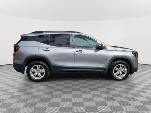 Used 2023 GMC Terrain SLE w/ Driver Convenience Package AWD/4WD image 8