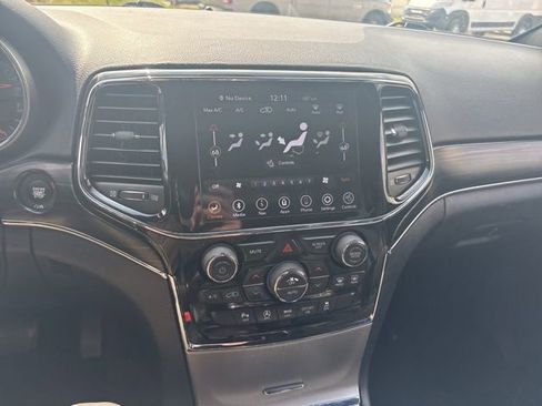 Used 2021 Jeep Grand Cherokee Limited image 29
