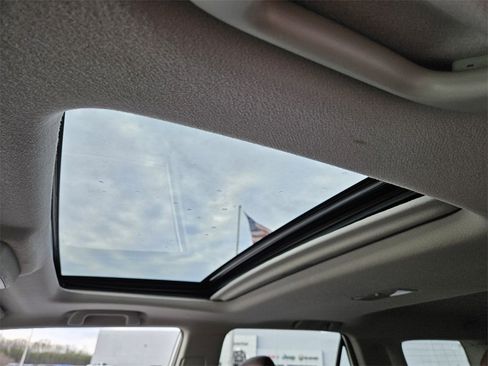 Used 2021 Toyota 4Runner Limited image 25