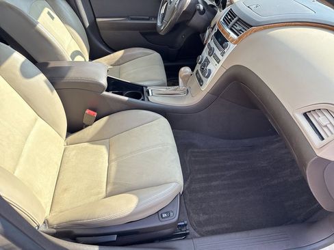 Used 2011 Chevrolet Malibu LT image 12