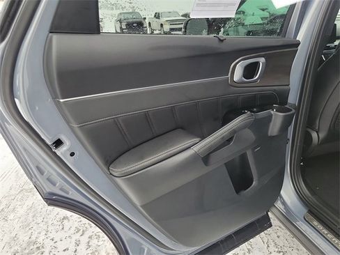 Certified 2024 Kia Sorento SX Prestige image 21
