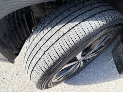 Certified 2023 Subaru Forester Limited image 44