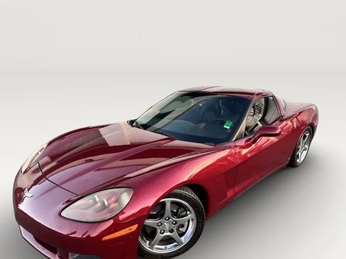 Used 2006 Chevrolet Corvette Coupe w/ Preferred Equipment Group RWD image 42