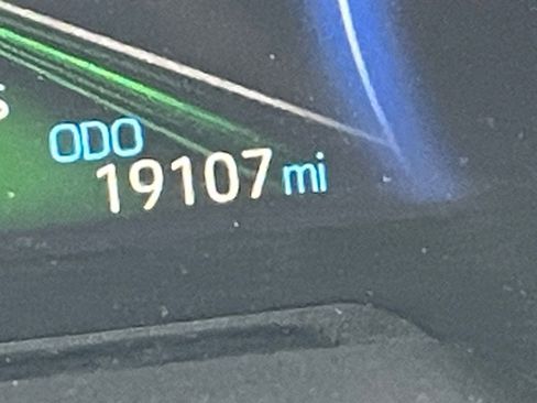 Used 2025 Toyota RAV4 LE image 39