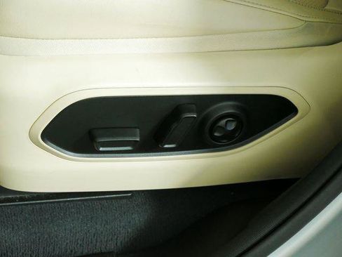 Certified 2023 Jeep Grand Cherokee L Limited w/ Luxury Tech Group II AWD/4WD image 22