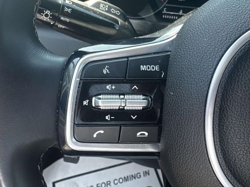 Certified 2023 Kia Sorento S w/ Panoramic Sunroof Package AWD/4WD image 15