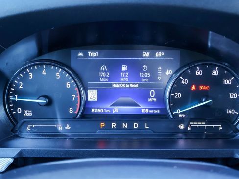 Used 2021 Ford Explorer XLT w/ Equipment Group 202A image 11