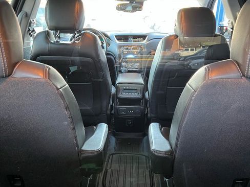 Used 2017 Chevrolet Traverse Premier FWD image 7