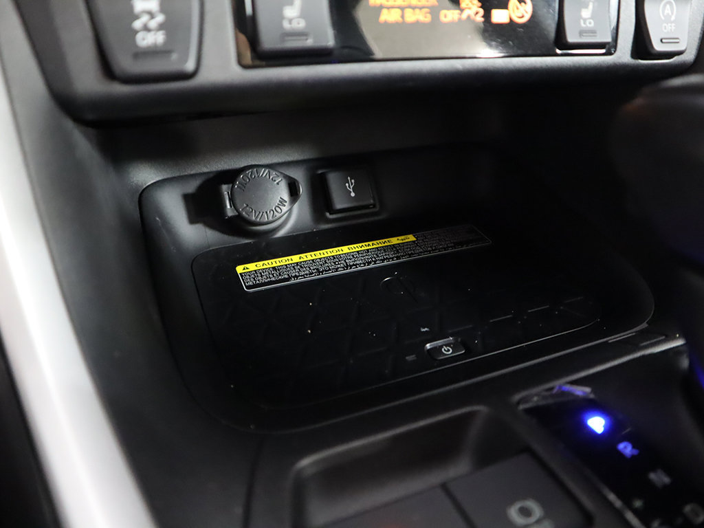 Used 2021 Toyota RAV4 XLE Premium AWD/4WD image 51