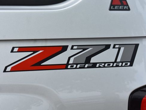 Used 2018 Chevrolet Silverado 1500 LT w/ All Star Edition image 11