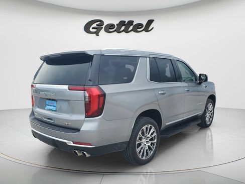 Used 2025 GMC Yukon Denali AWD/4WD image 4