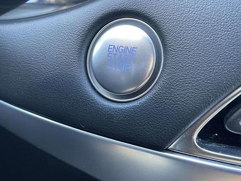 Used 2021 Hyundai Palisade Calligraphy image 6