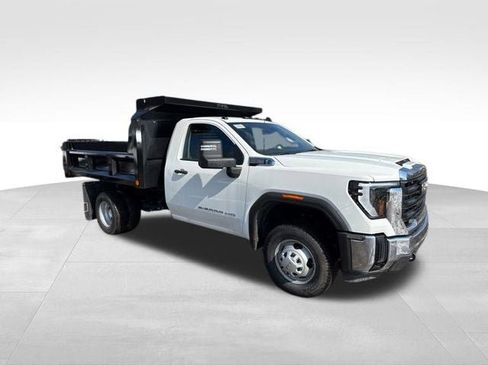 New 2025 GMC Sierra 3500 Pro w/ Convenience Package RWD image 3