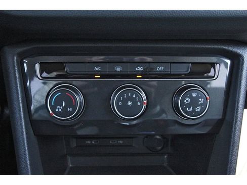 Used 2021 Volkswagen Tiguan S FWD image 30