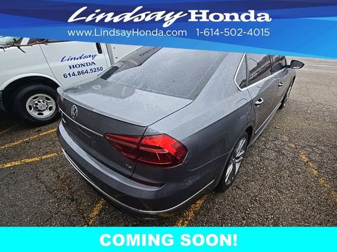 Used 2017 Volkswagen Passat 1.8T R-Line image 16