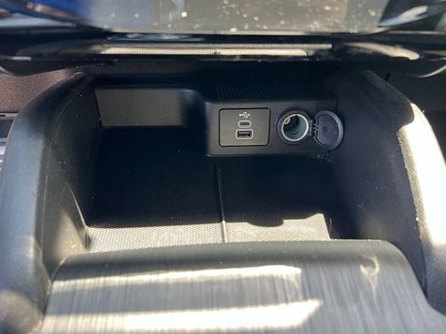Used 2024 Ford Escape ST-Line w/ Tech Pack #1 AWD/4WD image 31