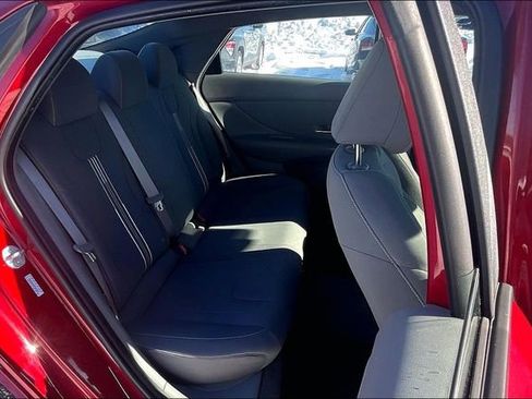 Certified 2023 Hyundai Elantra SEL w/ Convenience Package image 26