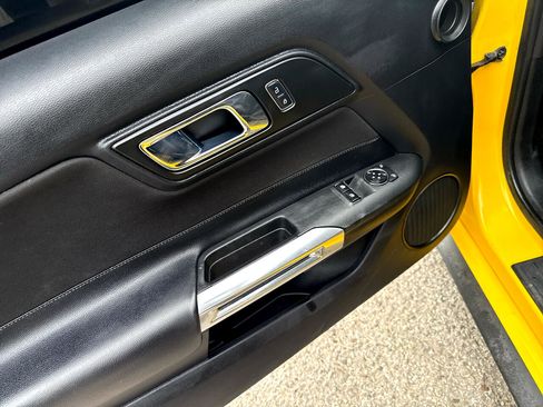 Used 2017 Ford Mustang GT image 14