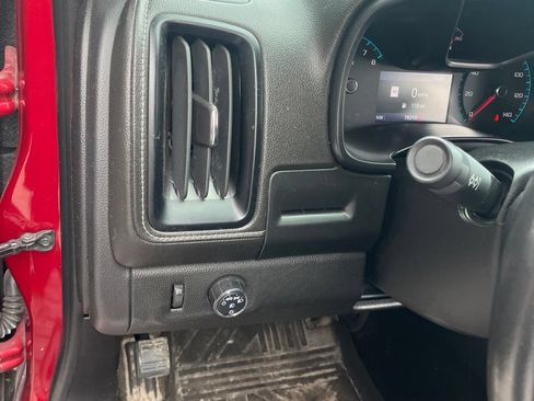 Used 2019 GMC Canyon Denali RWD image 12