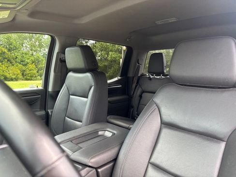 Used 2025 GMC Sierra 1500 SLT RWD image 13
