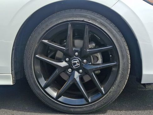 Used 2023 Honda Civic Sport image 8