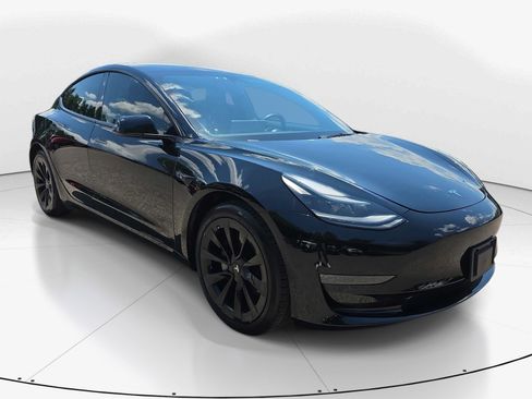 Used 2022 Tesla Model 3 RWD image 2