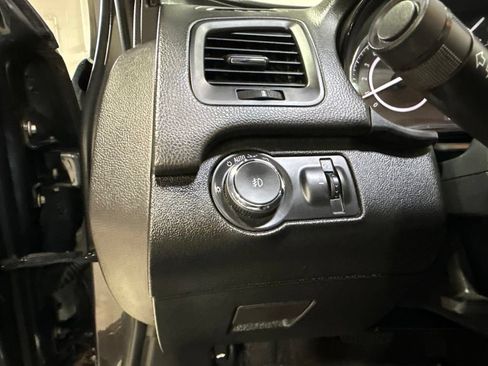Used 2014 Buick Regal FWD image 13