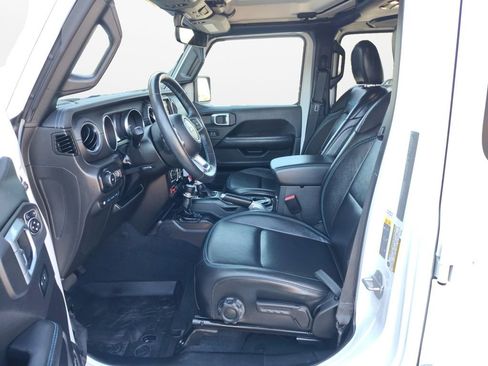 Used 2022 Jeep Wrangler Unlimited Rubicon 4xe w/ Cold Weather Group image 19