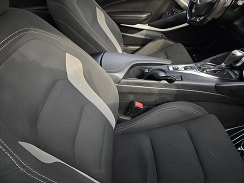 Used 2023 Chevrolet Camaro LT image 7