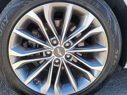 Used 2015 Hyundai Genesis 3.8 w/ Option Group 03 image 13