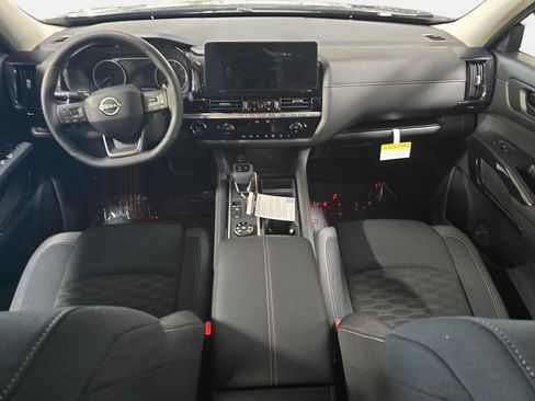 New 2026 Nissan Pathfinder SV w/ Cargo Package AWD/4WD image 9