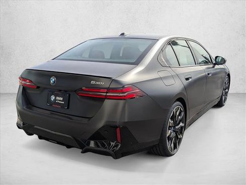 Used 2026 BMW 530i w/ M Sport Package image 2