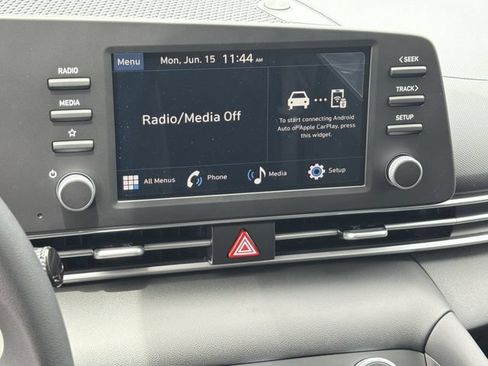 New 2026 Hyundai Elantra SE FWD image 28