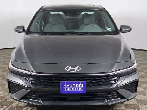 Certified 2025 Hyundai Elantra SEL FWD image 14
