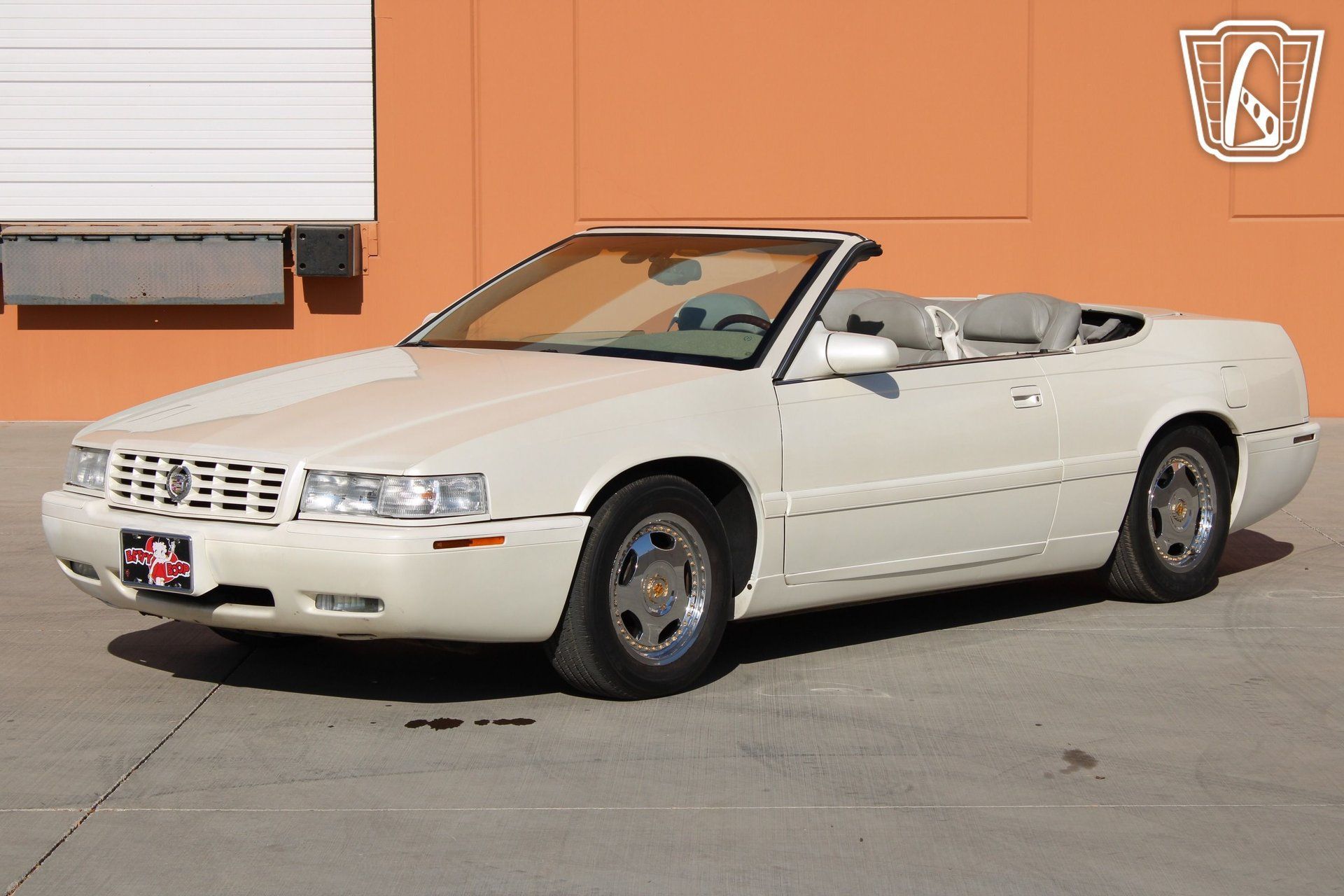 Used 2002 Cadillac Eldorado Touring w/ Preffered Equipment Group FWD image 15