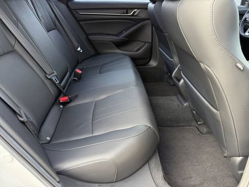 Used 2021 Honda Accord Sport Special Edition image 11