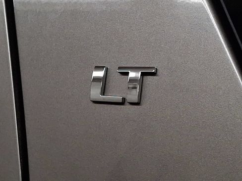Used 2013 Chevrolet Tahoe LT w/ Luxury Package AWD/4WD image 29