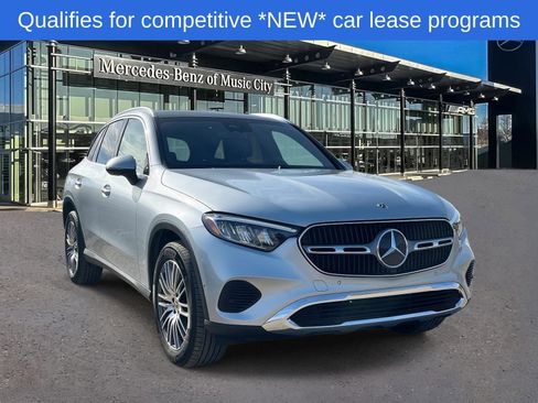 Used 2025 Mercedes-Benz GLC 300 image 1