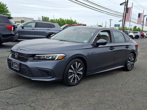 Used 2024 Honda Civic EX image 3