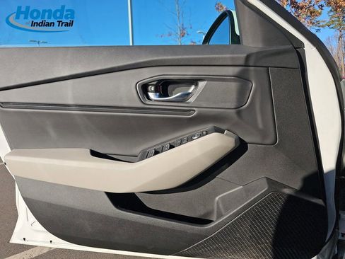 Certified 2024 Honda Accord EX image 27