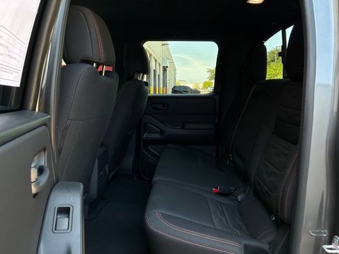 Used 2026 Nissan Frontier PRO-4X AWD/4WD image 12