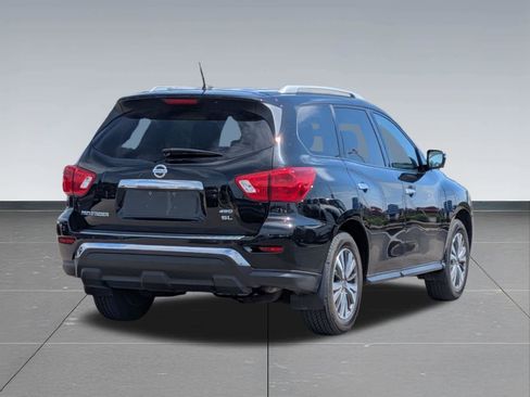 Used 2018 Nissan Pathfinder SL AWD/4WD image 5
