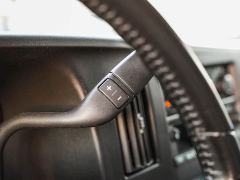 Used 2022 GMC Savana 2500 w/ Driver Convenience Package image 19