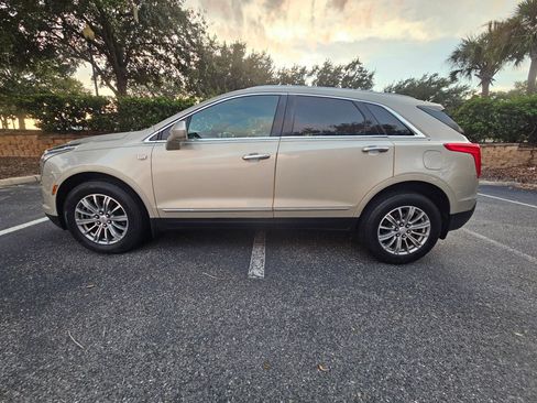 Used 2017 Cadillac XT5 Luxury w/ Driver Awareness Package image 4