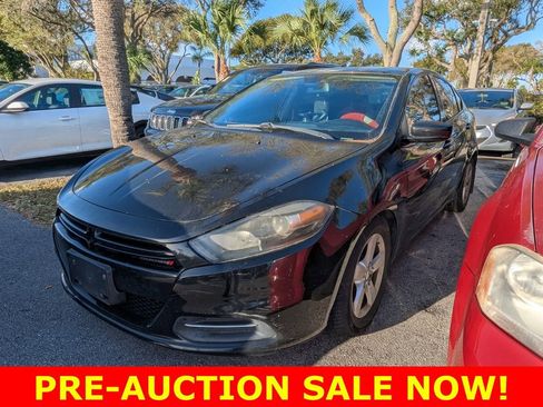 Used 2015 Dodge Dart SXT image 2