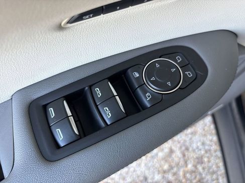 Certified 2024 Cadillac XT5 Premium Luxury w/ LPO, Floor Liner Package image 24