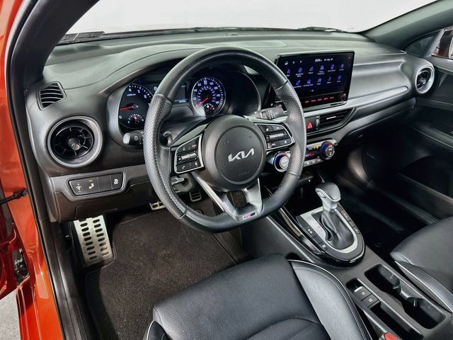 Used 2023 Kia Forte GT-Line w/ GT-Line Premium Package FWD image 17