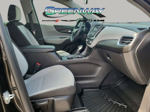 Used 2023 Chevrolet Equinox LS w/ Midnight Edition image 9