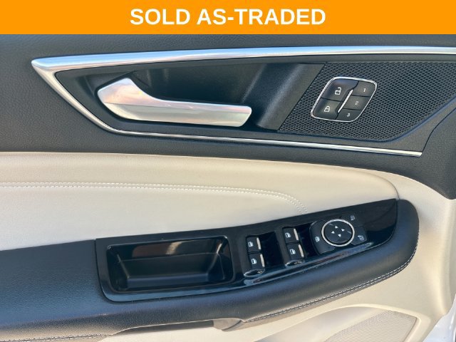 Used 2017 Ford Edge Titanium w/ Equipment Group 302A FWD image 13